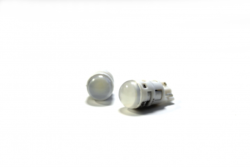 T10-0SR-02B 12V Лампа светодиодная (W5W) w2.1-9.5d белая TDR