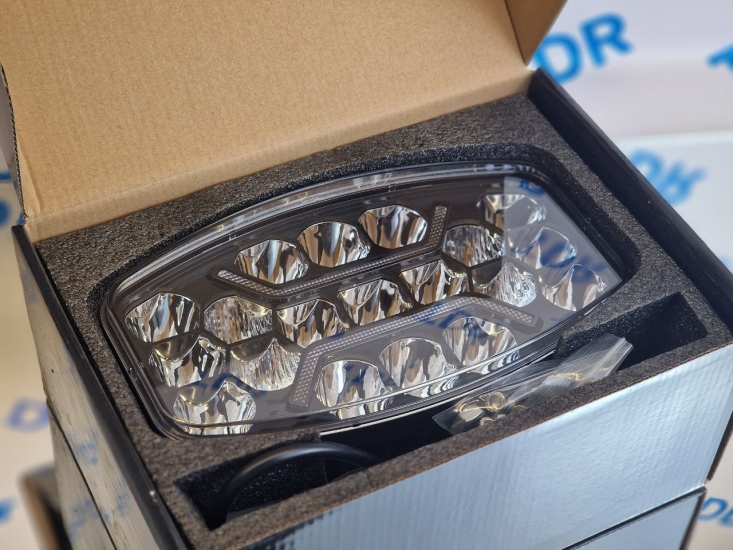 UZ-022 Фара дополнительная LED 12/24V 60W 10000LM 3000-6000K 106*92*70mm белый+желтый